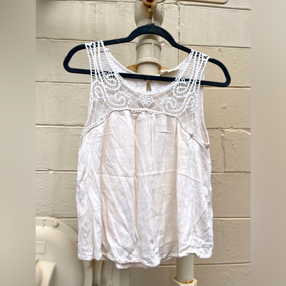 Flowy Crochet tank